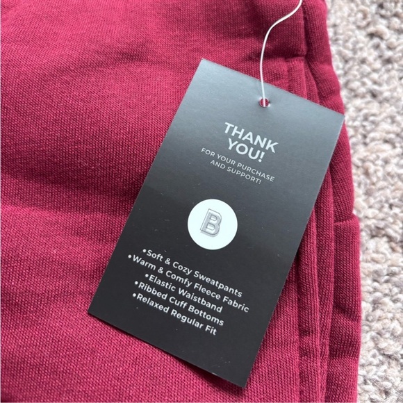 Bottom line ( Amazon) - Woman’s  burgundy Joggers size small - Picture 4 of 9